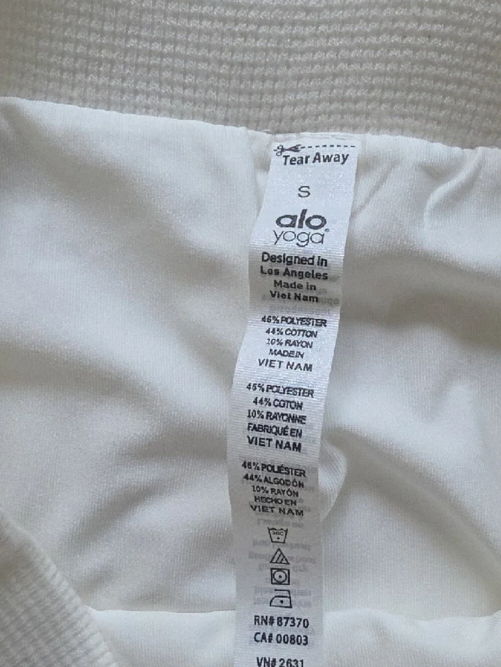 ALO Yoga Cream Sweater-Knit Mini Skirt with Contrast Trim